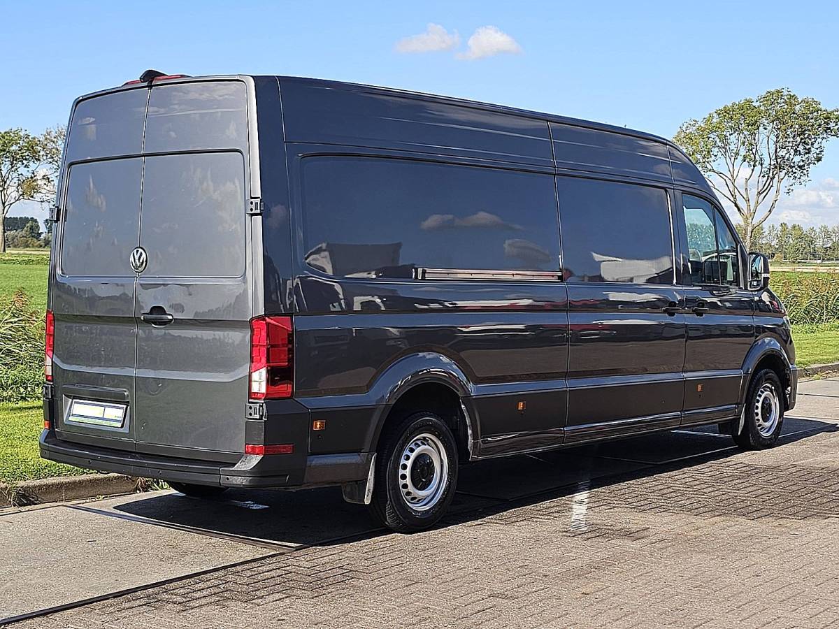 Volkswagen Crafter VOLKSWAGEN CRAFTER 35 2.0 l4h3 automaat navi!