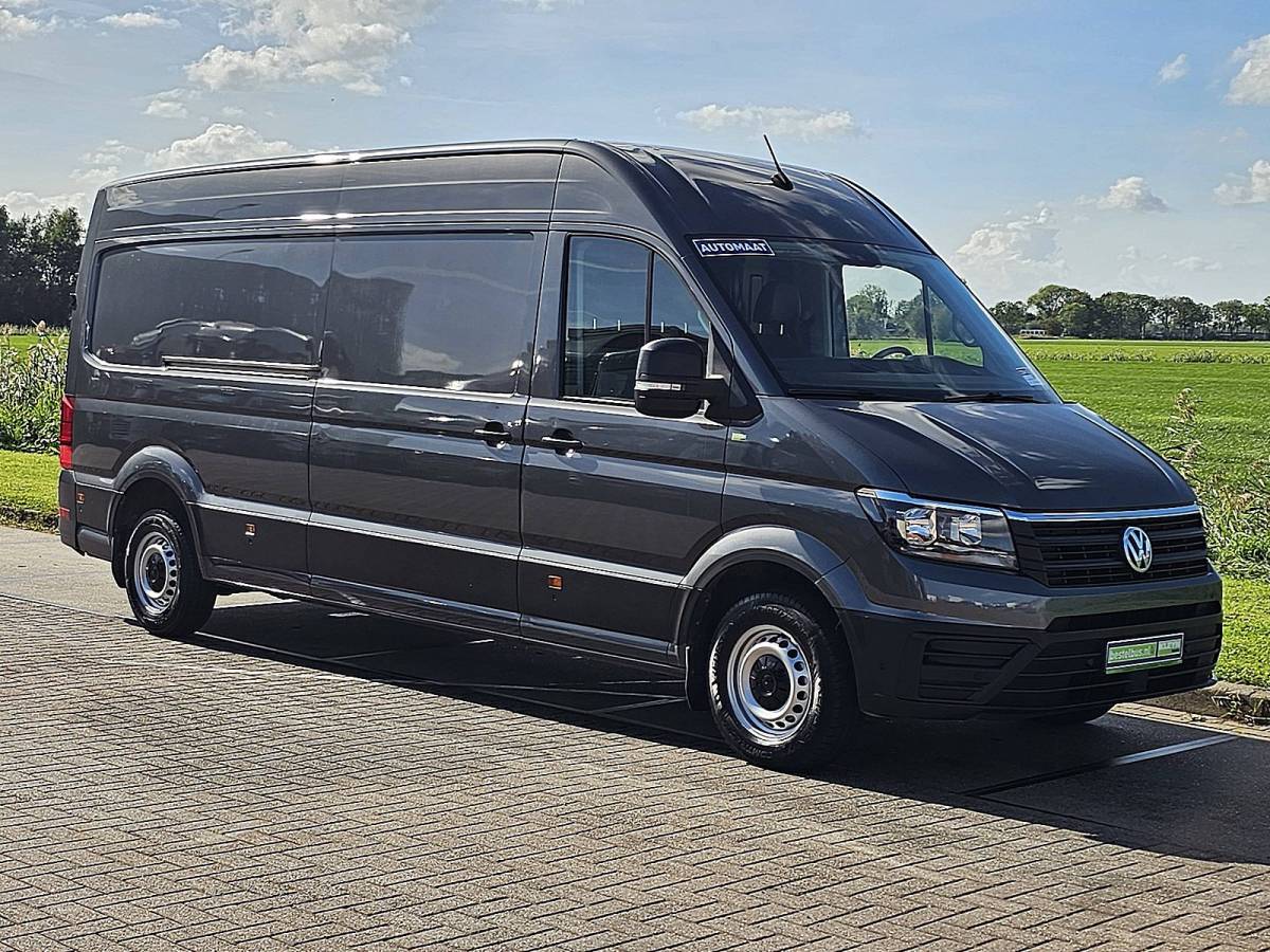 Volkswagen Crafter VOLKSWAGEN CRAFTER 35 2.0 l4h3 automaat navi!