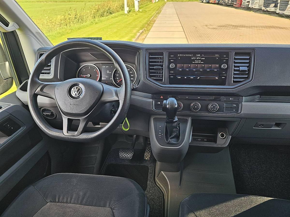 Volkswagen Crafter VOLKSWAGEN CRAFTER 35 2.0 l4h3 automaat navi!