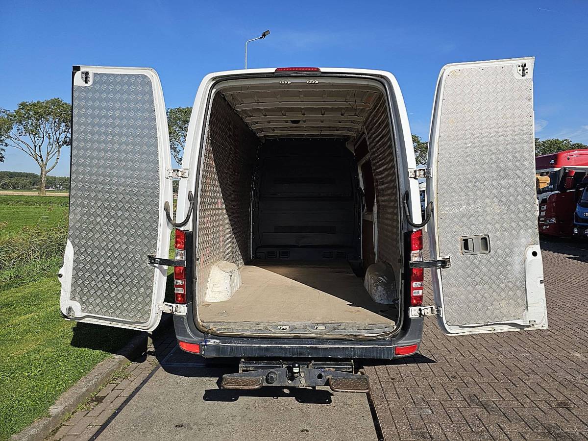 Mercedes-Benz Sprinter MERCEDES-BENZ SPRINTER 213