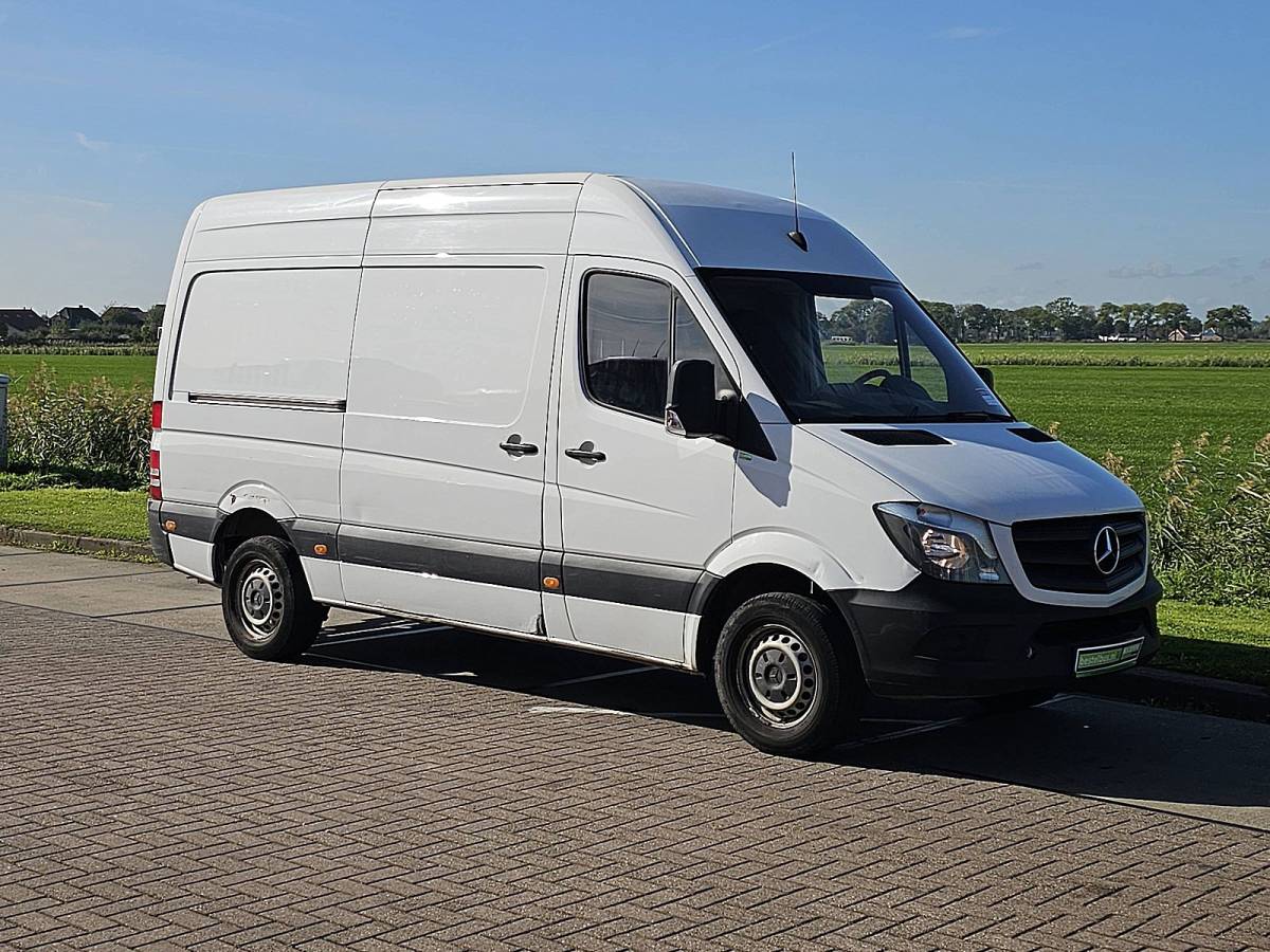 Mercedes-Benz Sprinter MERCEDES-BENZ SPRINTER 213