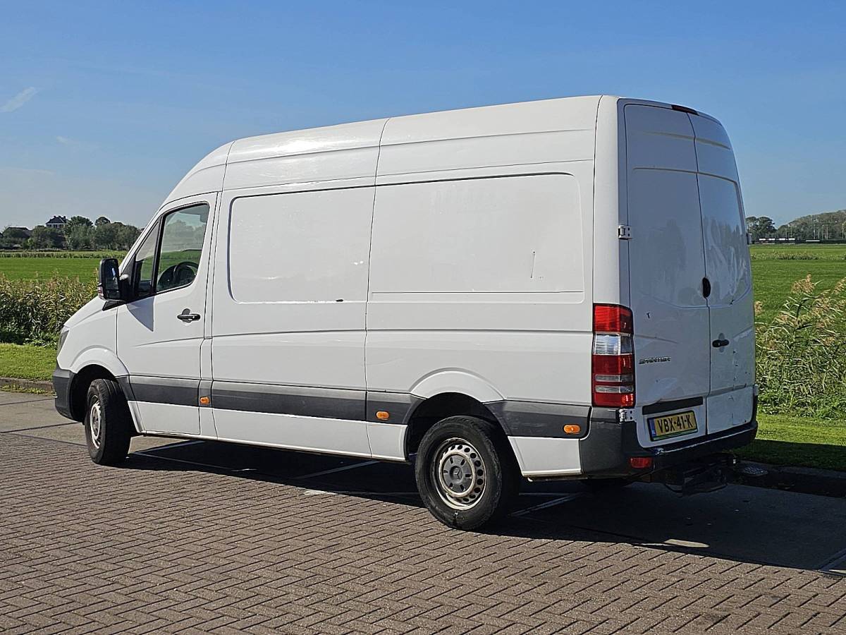Mercedes-Benz Sprinter MERCEDES-BENZ SPRINTER 213