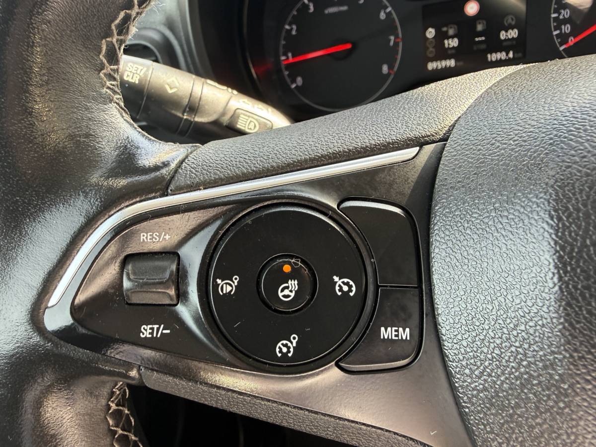 Opel Combo Opel Combo 1.5D L1H1 Edition Navigatie, Camera, Climate contr, LMV, etc..!!