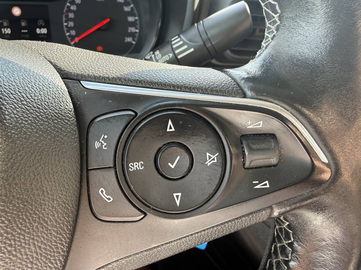 Opel Combo Opel Combo 1.5D L1H1 Edition Navigatie, Camera, Climate contr, LMV, etc..!!