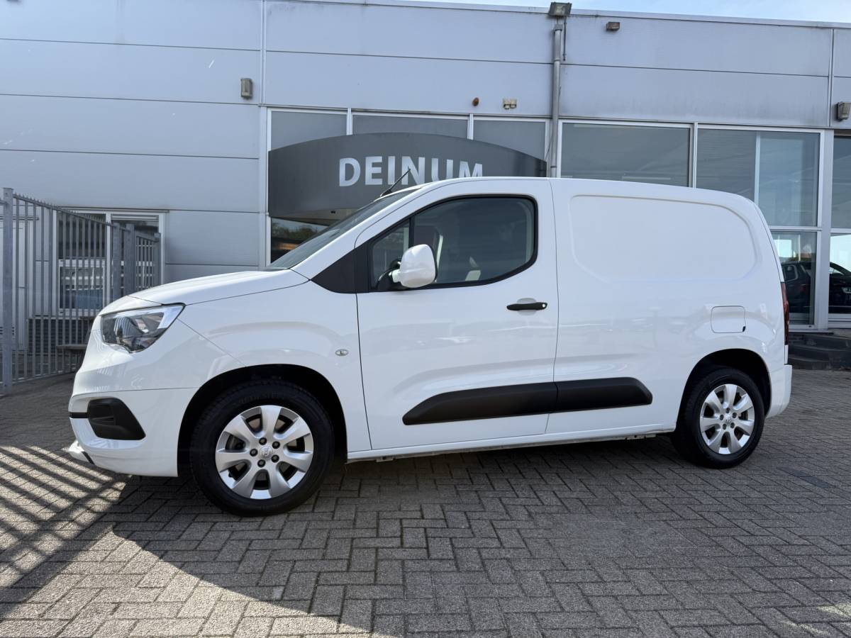 Opel Combo Opel Combo 1.5D L1H1 Edition Navigatie, Camera, Climate contr, LMV, etc..!!
