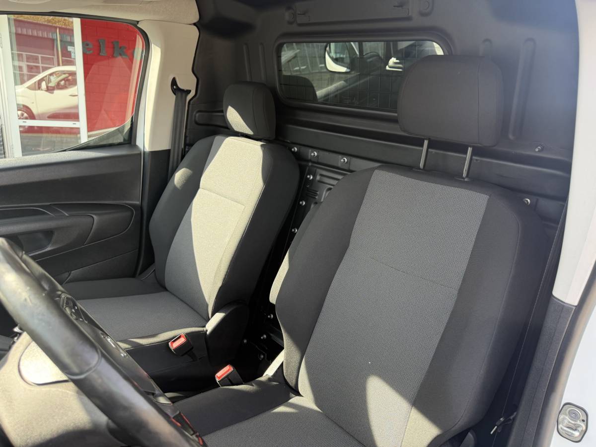 Opel Combo Opel Combo 1.5D L1H1 Edition Navigatie, Camera, Climate contr, LMV, etc..!!