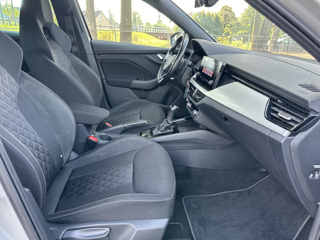 Škoda Kamiq Skoda Kamiq 1.0 TSI Sport  Automaat* 1e Eigenaar*Dealer onderhouden*NAP*Privacy Glass
