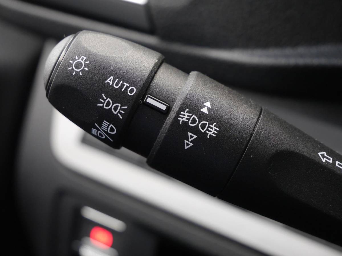 Peugeot Expert Peugeot Expert 2.0 BlueHDi 145 L3 | Nieuwe auto | Full led | Bumpers in kleur | Lichtmetalen velgen | Afneembare trekhaak | Navigatie | Achteruitrijcamera | Adaptive cruisecontrol | Laadruimte pakket | Keyless entry en start | Stoel en stuurverwarming