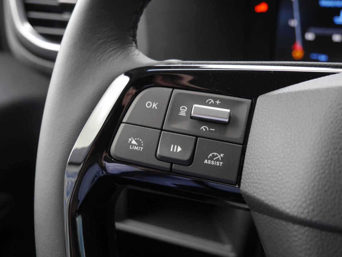 Peugeot Expert Peugeot Expert 2.0 BlueHDi 145 L3 | Nieuwe auto | Full led | Bumpers in kleur | Lichtmetalen velgen | Afneembare trekhaak | Navigatie | Achteruitrijcamera | Adaptive cruisecontrol | Laadruimte pakket | Keyless entry en start | Stoel en stuurverwarming