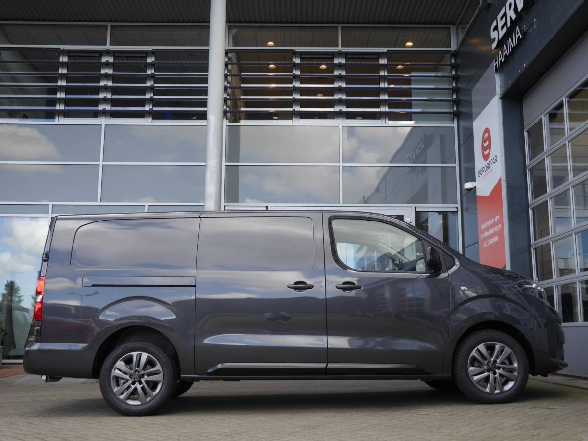 Peugeot Expert Peugeot Expert 2.0 BlueHDi 145 L3 | Nieuwe auto | Full led | Bumpers in kleur | Lichtmetalen velgen | Afneembare trekhaak | Navigatie | Achteruitrijcamera | Adaptive cruisecontrol | Laadruimte pakket | Keyless entry en start | Stoel en stuurverwarming