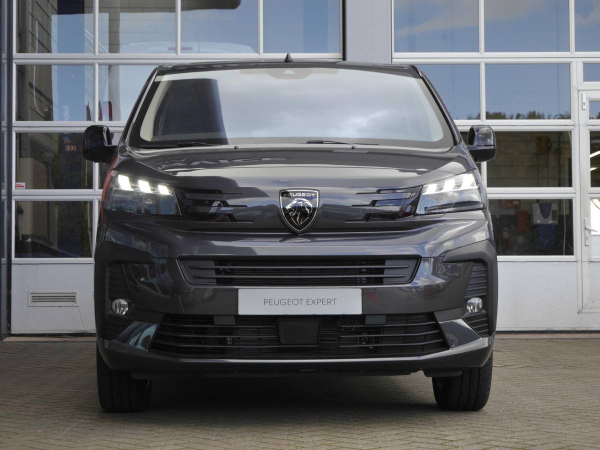 Peugeot Expert Peugeot Expert 2.0 BlueHDi 145 L3 | Nieuwe auto | Full led | Bumpers in kleur | Lichtmetalen velgen | Afneembare trekhaak | Navigatie | Achteruitrijcamera | Adaptive cruisecontrol | Laadruimte pakket | Keyless entry en start | Stoel en stuurverwarming
