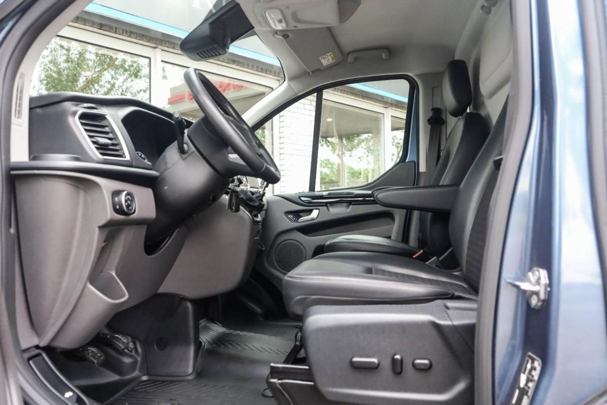 Ford Transit Custom Ford Transit Custom 290 2.0 TDCI L2H1 Sport Electr. Stoel Camera