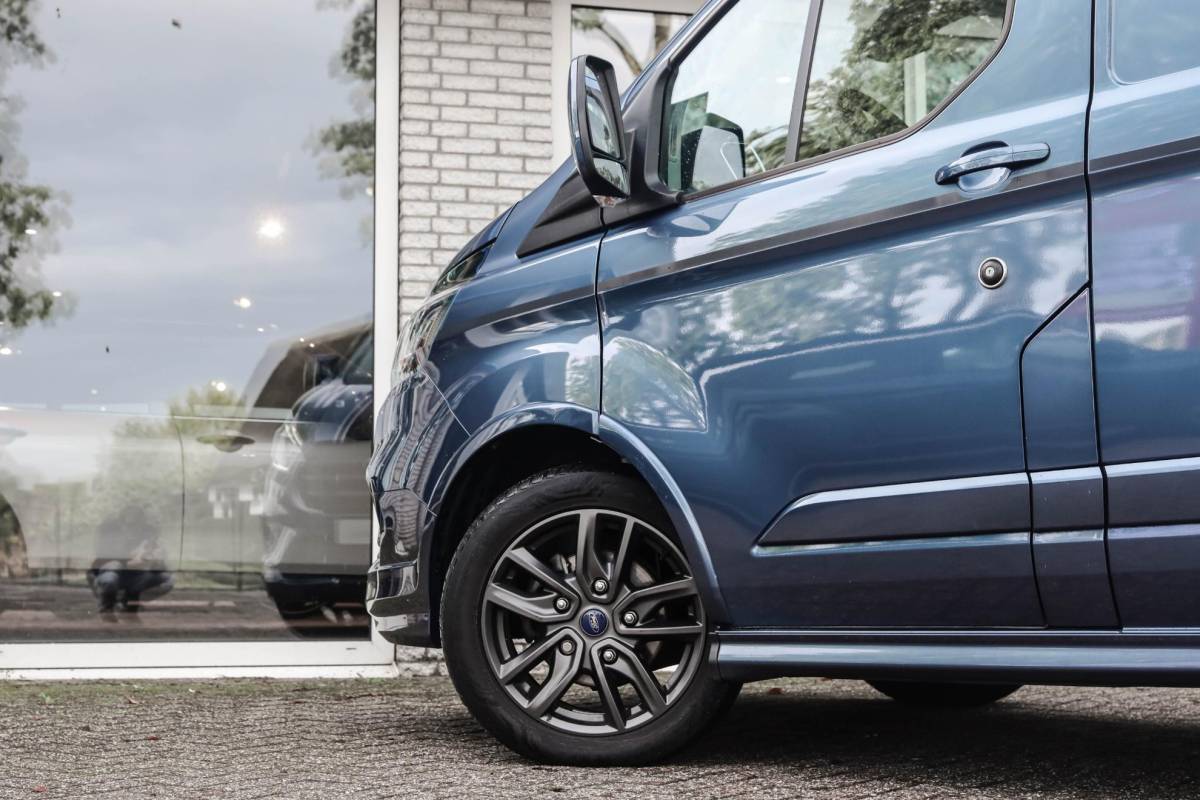 Ford Transit Custom Ford Transit Custom 290 2.0 TDCI L2H1 Sport Electr. Stoel Camera