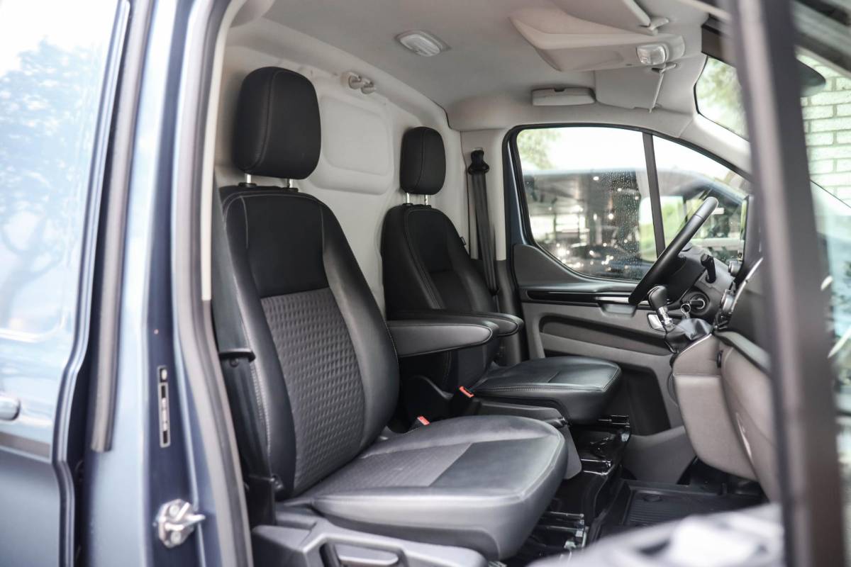 Ford Transit Custom Ford Transit Custom 290 2.0 TDCI L2H1 Sport Electr. Stoel Camera