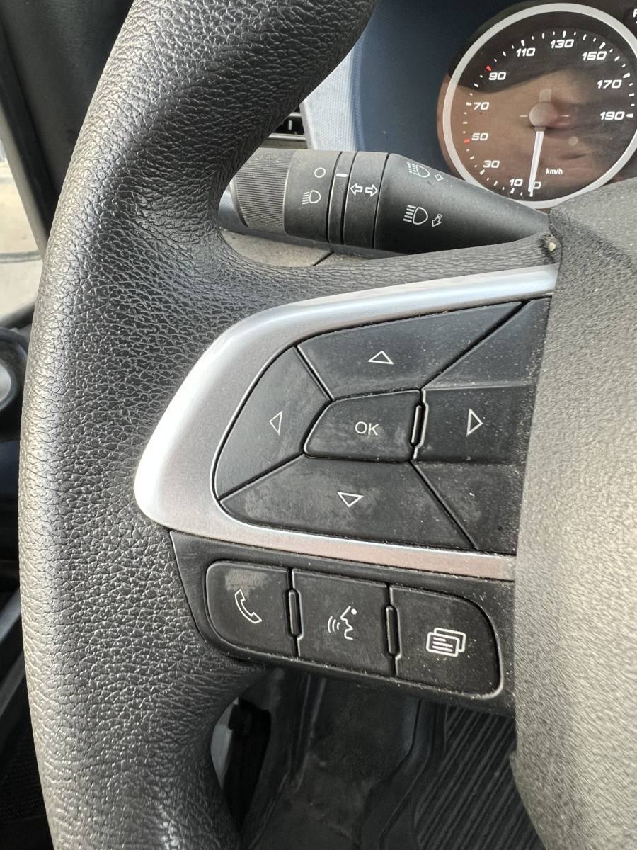 Iveco Daily Iveco Daily 35S16 2.3 | AUTOMAAT | BAKWAGEN / MEUBELBAK | LAADKLEP | TREKHAAK | CAMERA | NAVI | CRUISE CONTROL | AIRCO | DAB | BLUETOOTH