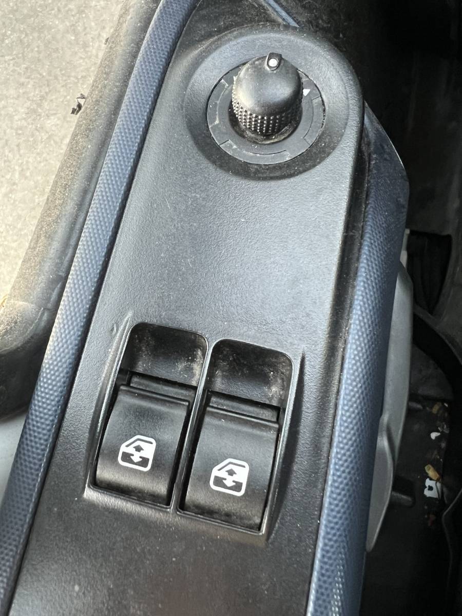 Iveco Daily Iveco Daily 35S16 2.3 | AUTOMAAT | BAKWAGEN / MEUBELBAK | LAADKLEP | TREKHAAK | CAMERA | NAVI | CRUISE CONTROL | AIRCO | DAB | BLUETOOTH