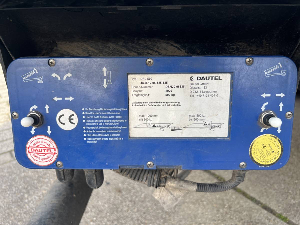 Iveco Daily Iveco Daily 35S16 2.3 | AUTOMAAT | BAKWAGEN / MEUBELBAK | LAADKLEP | TREKHAAK | CAMERA | NAVI | CRUISE CONTROL | AIRCO | DAB | BLUETOOTH