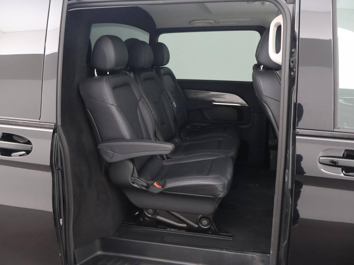 Mercedes-Benz V-Klasse Mercedes-Benz V-klasse 300D 239 PK DUBBEL CABINE AVANTGARDE NIGHT | LEDER | TREKHAAK | 360 CAMERA