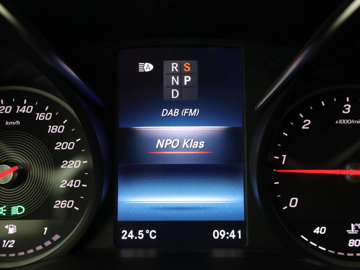 Mercedes-Benz V-Klasse Mercedes-Benz V-klasse 300D 239 PK DUBBEL CABINE AVANTGARDE NIGHT | LEDER | TREKHAAK | 360 CAMERA