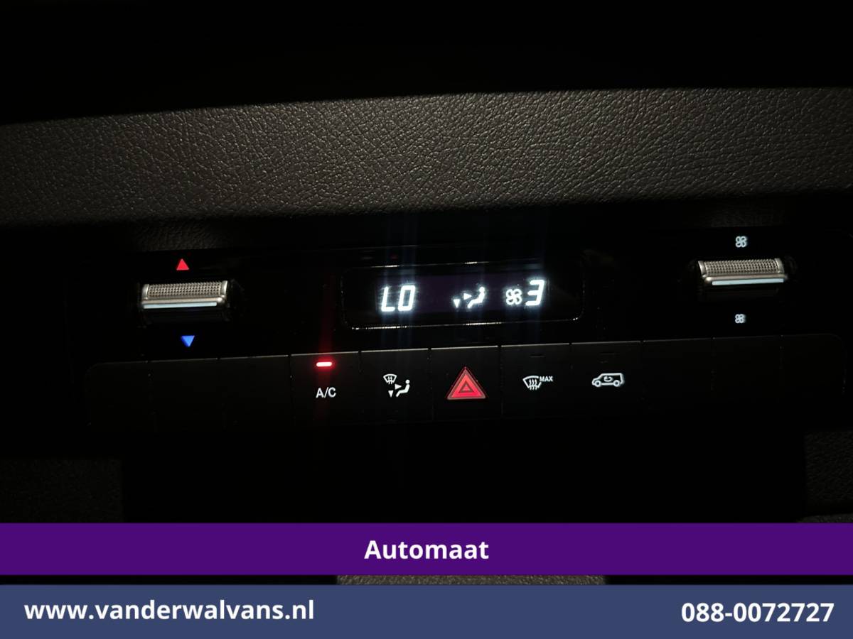 Mercedes-Benz Sprinter Mercedes-Benz Sprinter 317 CDI 170pk 9G-Tronic Automaat 3500kg Trekhaak L3H2 Euro6 Airco | 360 graden Camera | Navigatie | Apple Carplay | Stoelverwarming Android Auto, Cruisecontrol, Chauffeursstoel, Parkeersensoren, Bijrijdersbank