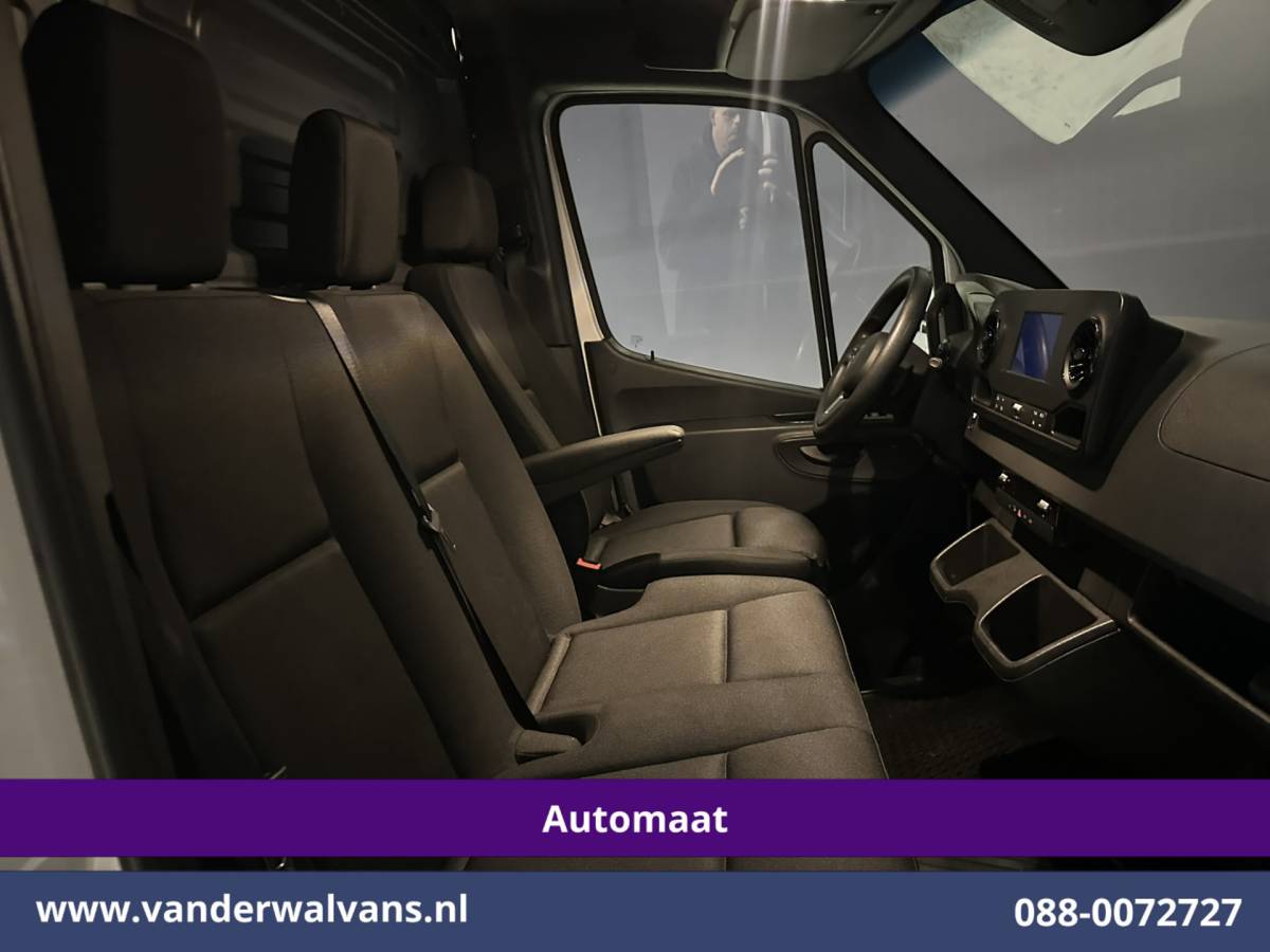 Mercedes-Benz Sprinter Mercedes-Benz Sprinter 317 CDI 170pk 9G-Tronic Automaat 3500kg Trekhaak L3H2 Euro6 Airco | 360 graden Camera | Navigatie | Apple Carplay | Stoelverwarming Android Auto, Cruisecontrol, Chauffeursstoel, Parkeersensoren, Bijrijdersbank