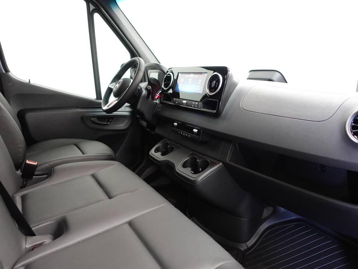Mercedes-Benz Sprinter Mercedes-Benz Sprinter 315 L3H2 Automaat Trekhaak Airco Adaptive Cruise Control Parkeersensoren Camera Leder