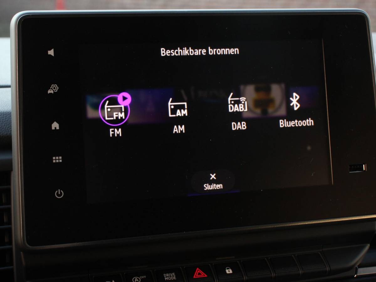 Renault Trafic Renault Trafic 2.0 Blue dCi 150PK Automaat L2H1 Dubbele Cabine Navigatie Airco Lichtmetalen velgen Betimmering Trekhaak Camera Parkeer sensoren Dab