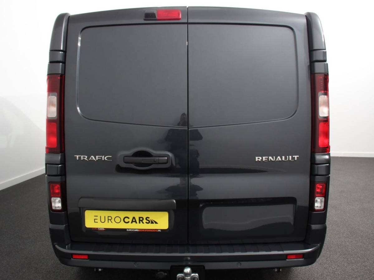 Renault Trafic Renault Trafic 2.0 Blue dCi 150PK Automaat L2H1 Dubbele Cabine Navigatie Airco Lichtmetalen velgen Betimmering Trekhaak Camera Parkeer sensoren Dab