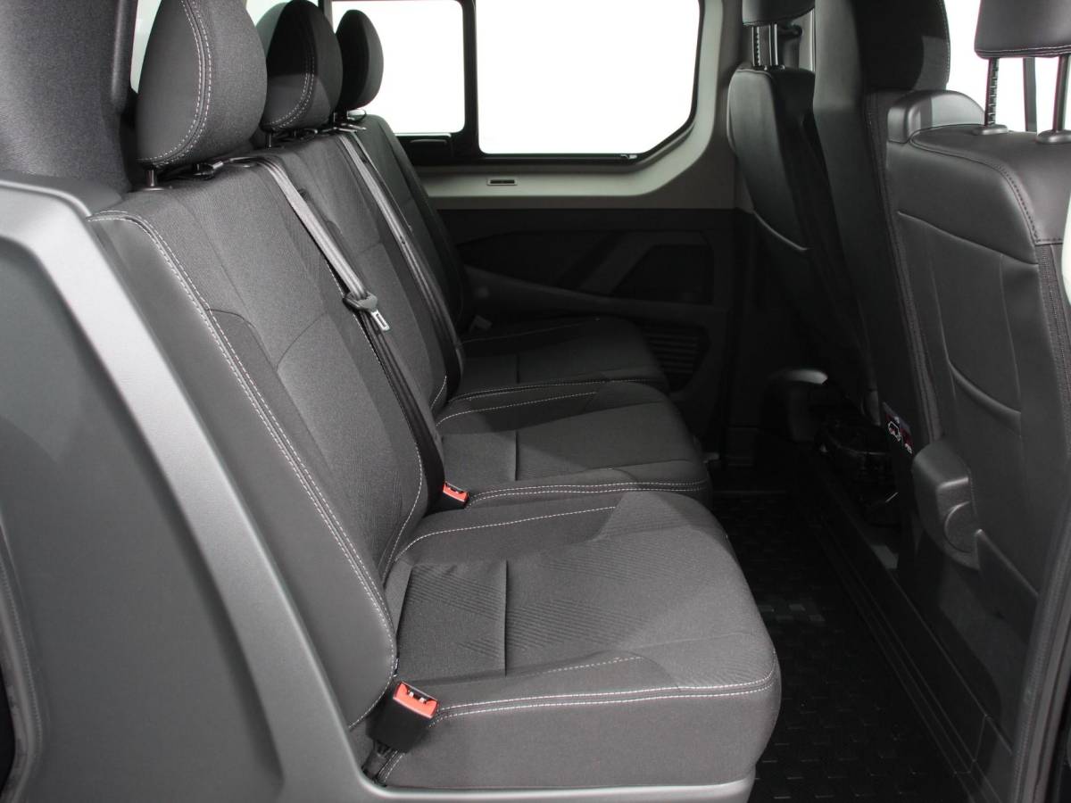 Renault Trafic Renault Trafic 2.0 Blue dCi 150PK Automaat L2H1 Dubbele Cabine Navigatie Airco Lichtmetalen velgen Betimmering Trekhaak Camera Parkeer sensoren Dab