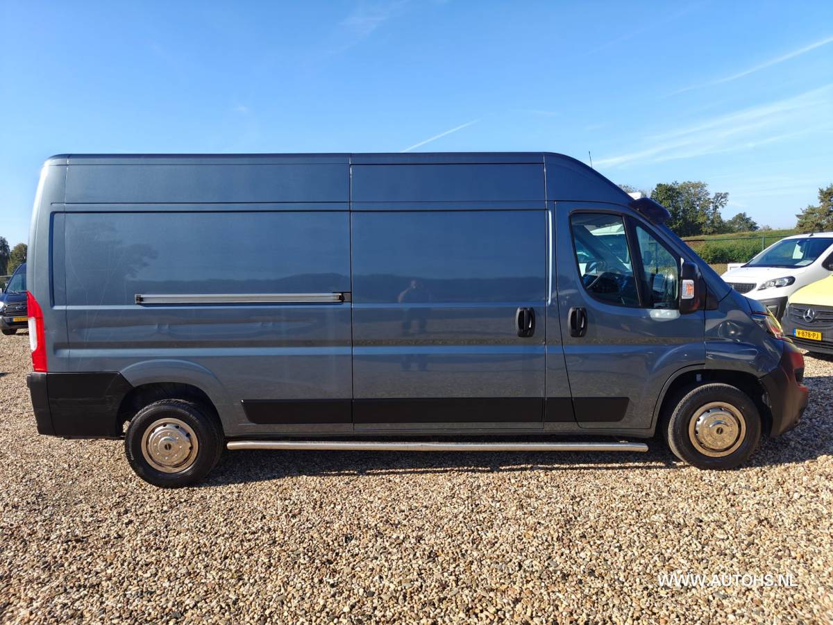Peugeot Boxer Peugeot Boxer 333 2.2 BlueHDi 165 PK L3H2 Premium, 1e Eig , euro 6, cruise , camera , navi , apk 10- 2027 , NW motor bij 118000 km