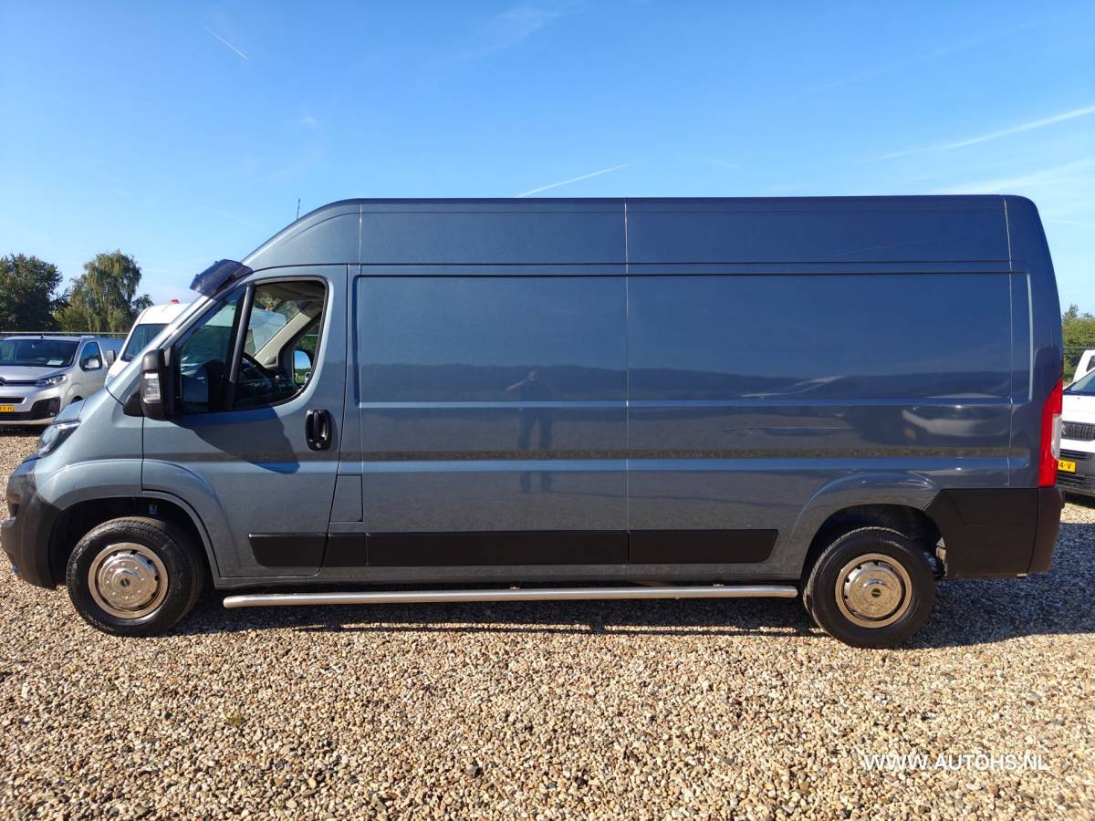 Peugeot Boxer Peugeot Boxer 333 2.2 BlueHDi 165 PK L3H2 Premium, 1e Eig , euro 6, cruise , camera , navi , apk 10- 2027 , NW motor bij 118000 km
