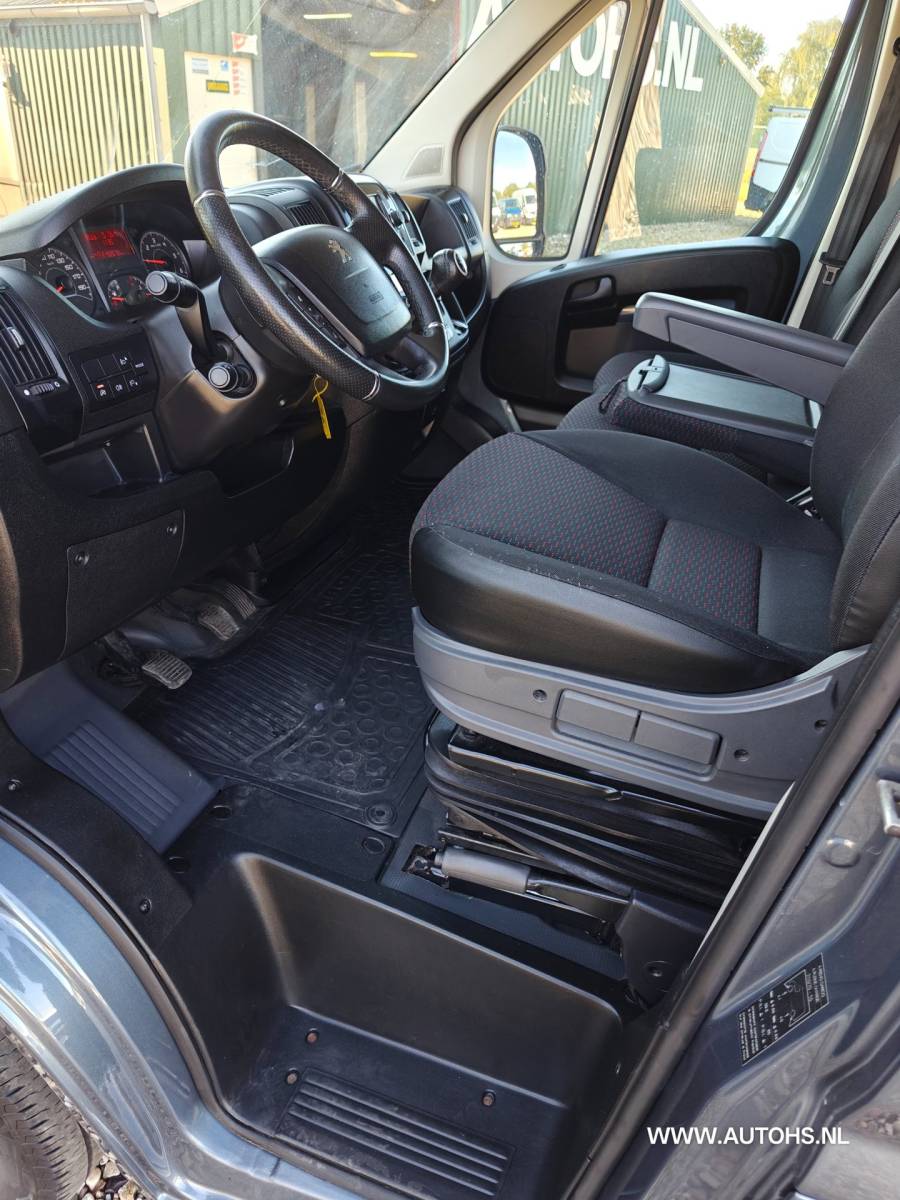 Peugeot Boxer Peugeot Boxer 333 2.2 BlueHDi 165 PK L3H2 Premium, 1e Eig , euro 6, cruise , camera , navi , apk 10- 2027 , NW motor bij 118000 km