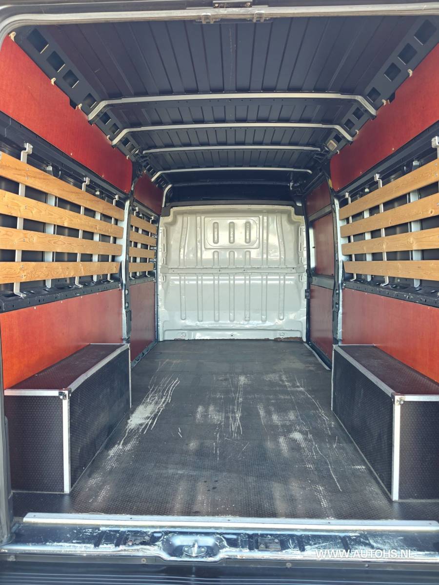 Peugeot Boxer Peugeot Boxer 333 2.2 BlueHDi 165 PK L3H2 Premium, 1e Eig , euro 6, cruise , camera , navi , apk 10- 2027 , NW motor bij 118000 km