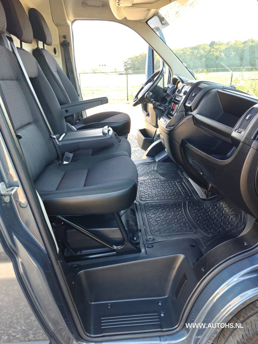 Peugeot Boxer Peugeot Boxer 333 2.2 BlueHDi 165 PK L3H2 Premium, 1e Eig , euro 6, cruise , camera , navi , apk 10- 2027 , NW motor bij 118000 km