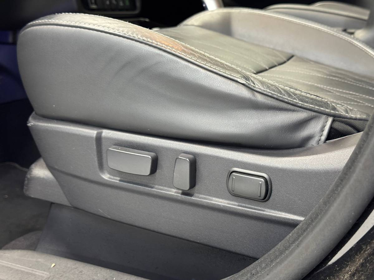 Mitsubishi Outlander Mitsubishi Outlander 2.4 PHEV Instyle |SOH 83%|Trekhaak|Clima|Stoelverwarming|Stuurverwarming|Parkeersensoren|