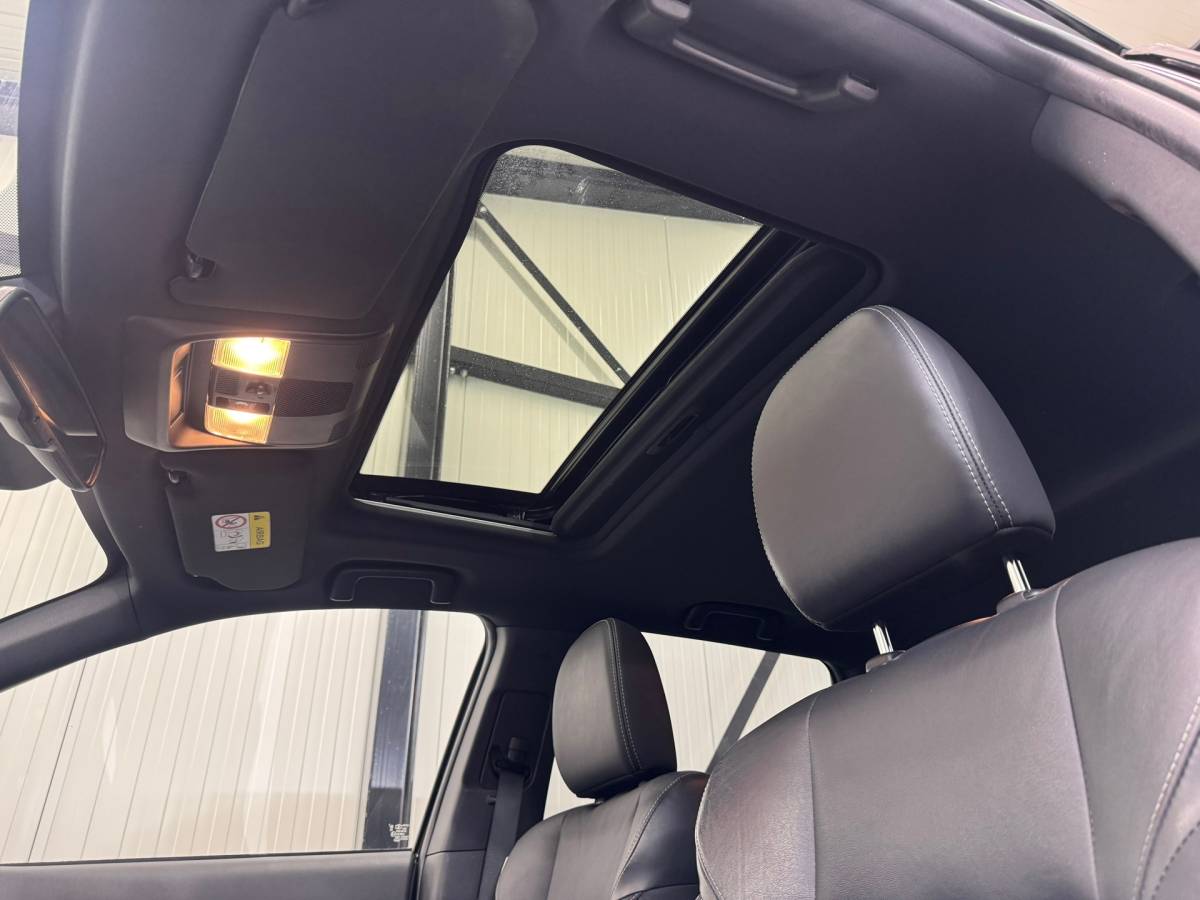 Mitsubishi Outlander Mitsubishi Outlander 2.4 PHEV Instyle |SOH 83%|Trekhaak|Clima|Stoelverwarming|Stuurverwarming|Parkeersensoren|
