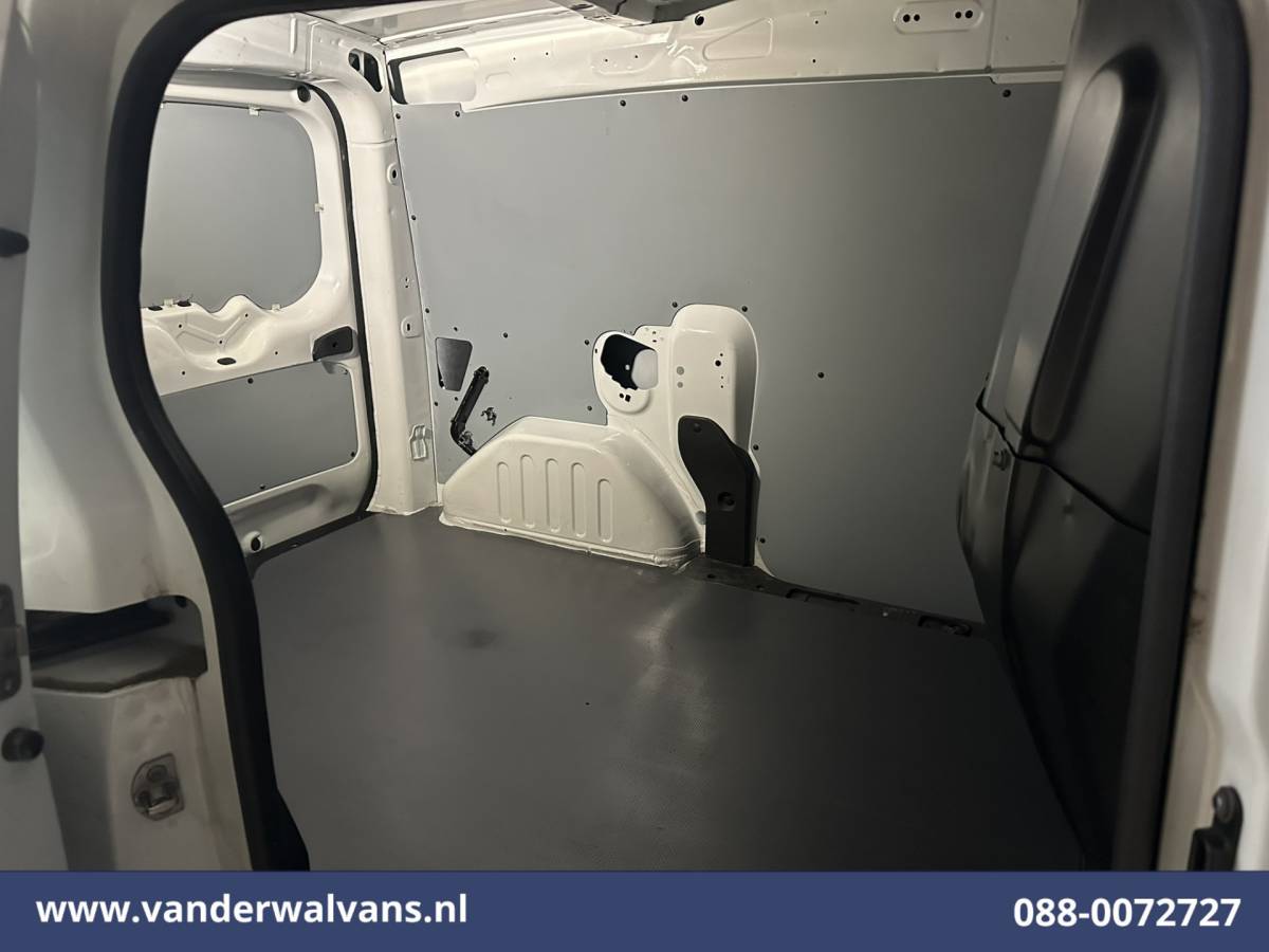Renault Express Renault Express 1.5 dCi 96pk L1H1 Euro6 Airco | Cruisecontrol | LED | Parkeersensoren Trekhaak