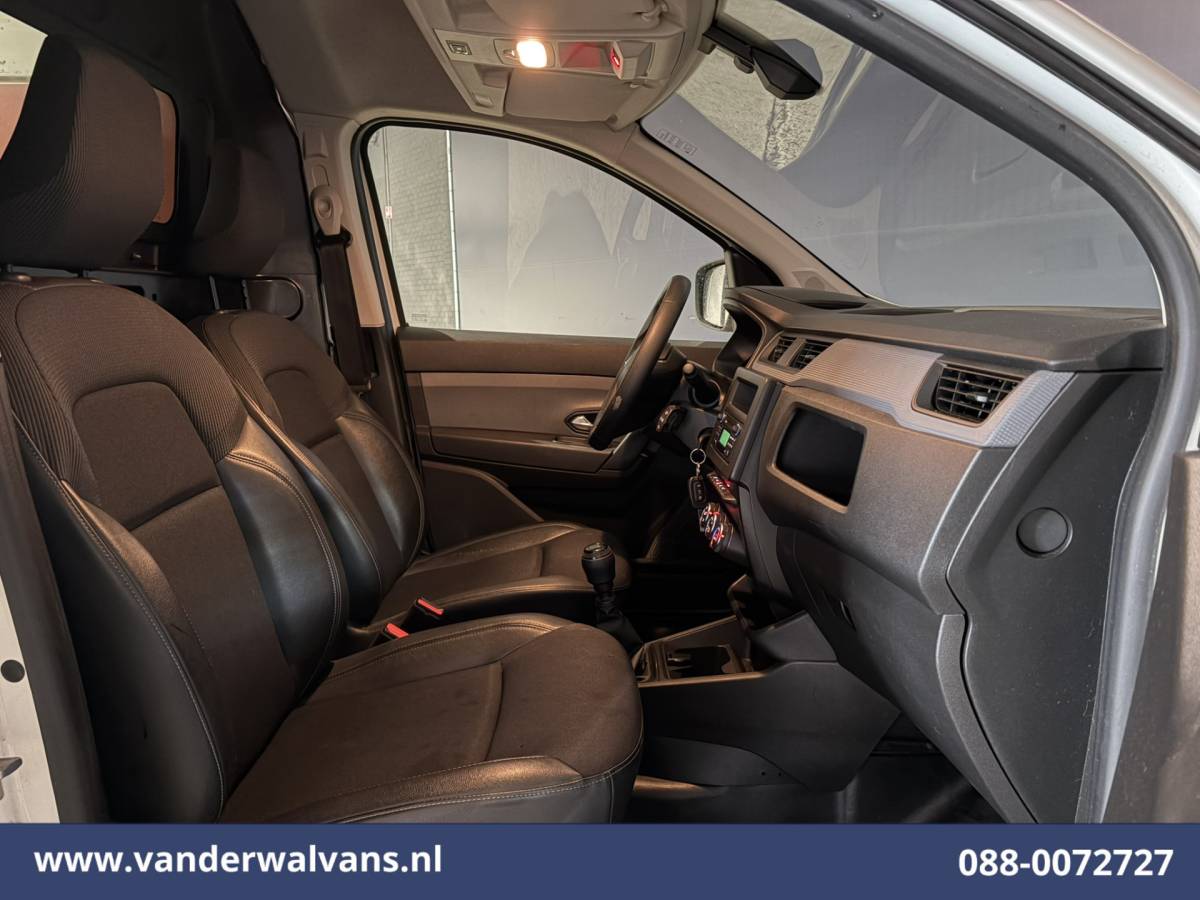 Renault Express Renault Express 1.5 dCi 96pk L1H1 Euro6 Airco | Cruisecontrol | LED | Parkeersensoren Trekhaak