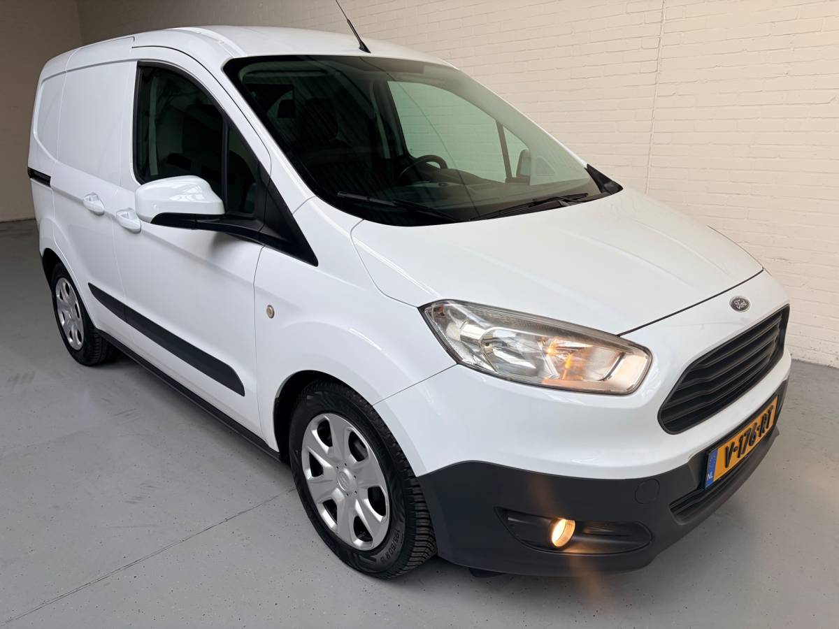 Ford Transit Courier Ford Transit Courier 1.5 TDCI Trend, Airco, CruiseControl, Stoel verwarming Schuifdeur 1ste eigenaar Nederlandse bus RIJKLAARPRIJS