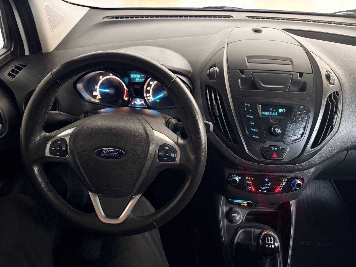 Ford Transit Courier Ford Transit Courier 1.5 TDCI Trend, Airco, CruiseControl, Stoel verwarming Schuifdeur 1ste eigenaar Nederlandse bus RIJKLAARPRIJS