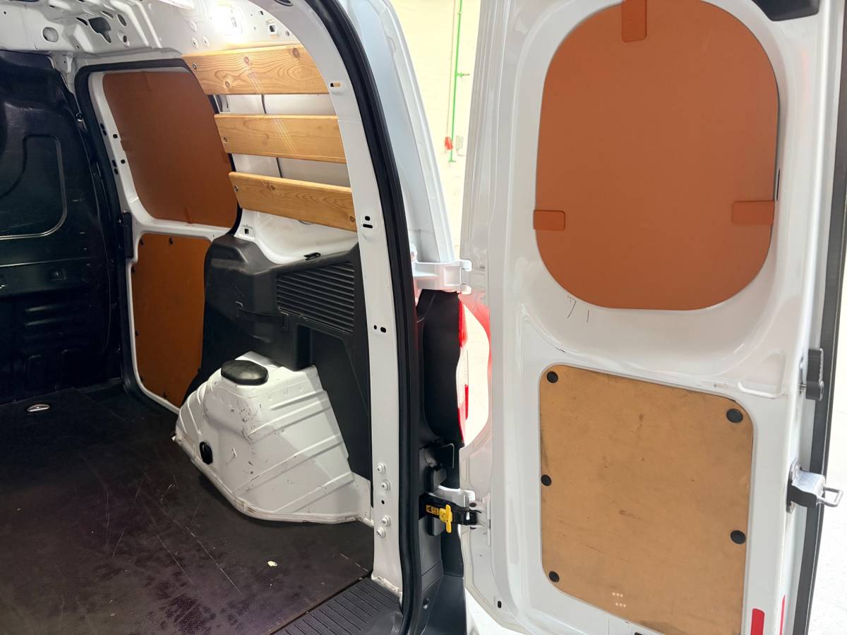 Ford Transit Courier Ford Transit Courier 1.5 TDCI Trend, Airco, CruiseControl, Stoel verwarming Schuifdeur 1ste eigenaar Nederlandse bus RIJKLAARPRIJS