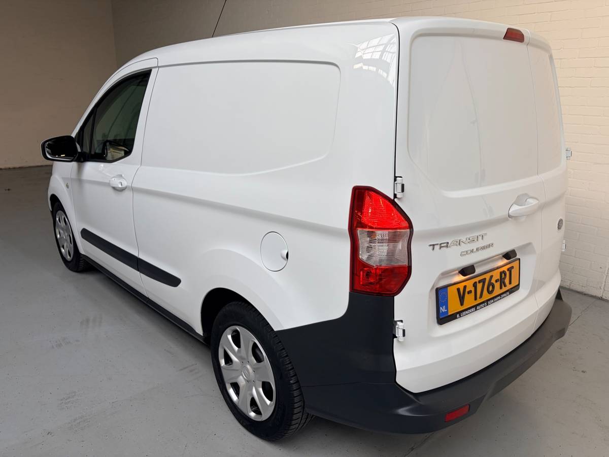 Ford Transit Courier Ford Transit Courier 1.5 TDCI Trend, Airco, CruiseControl, Stoel verwarming Schuifdeur 1ste eigenaar Nederlandse bus RIJKLAARPRIJS