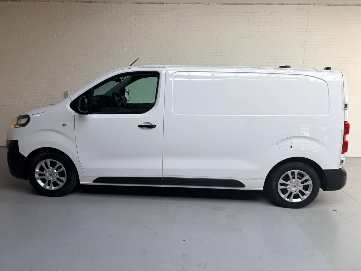 Citroën Jumpy Citroen Jumpy Citroen Jumpy Servicewagen 1.5 BlueHDI 100 M Club euro6 L2H1 V230 omvormer BOTT inrichting Trekhaak, RIJKLAARPRIJS!