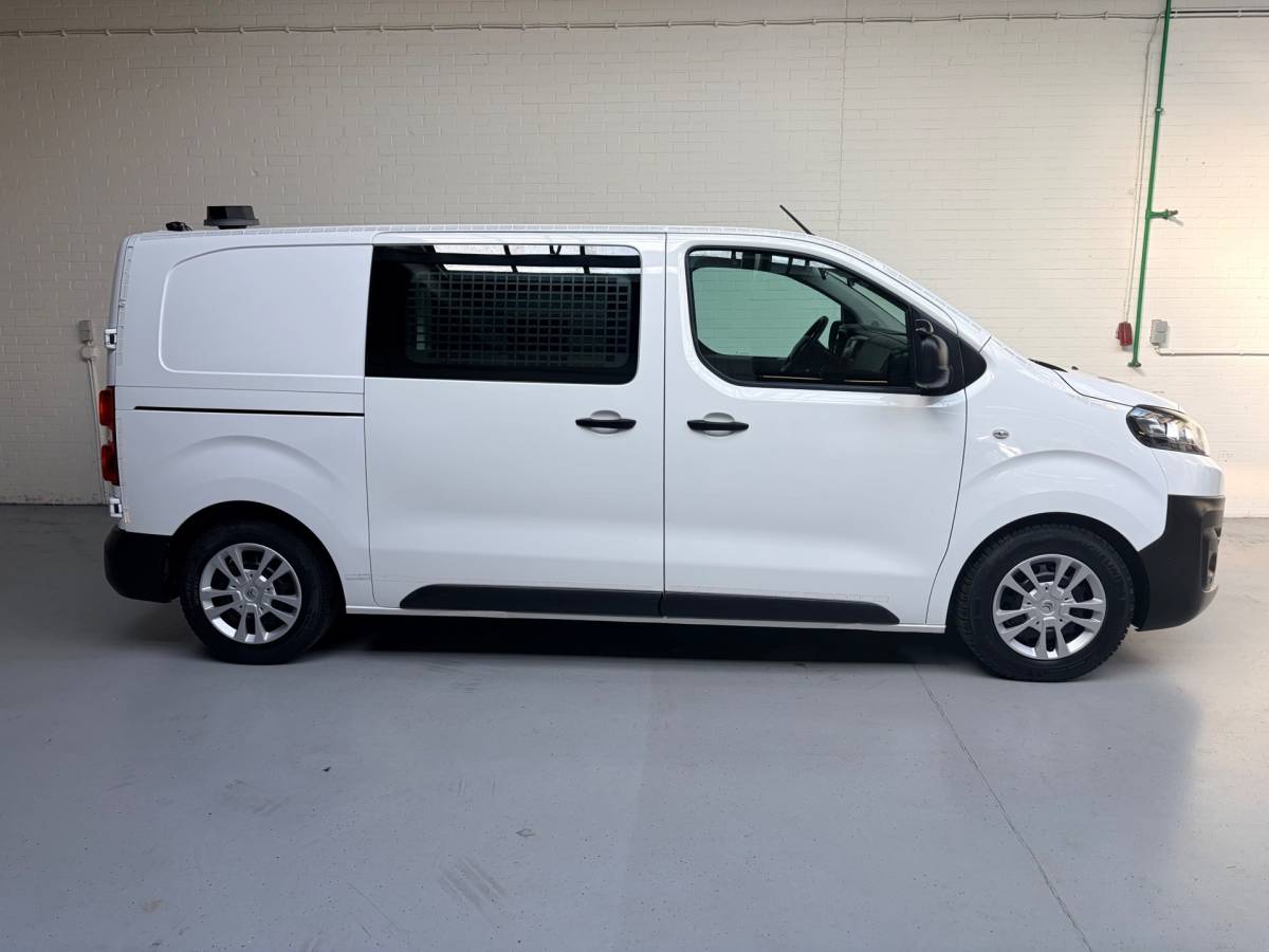 Citroën Jumpy Citroen Jumpy Citroen Jumpy Servicewagen 1.5 BlueHDI 100 M Club euro6 L2H1 V230 omvormer BOTT inrichting Trekhaak, RIJKLAARPRIJS!