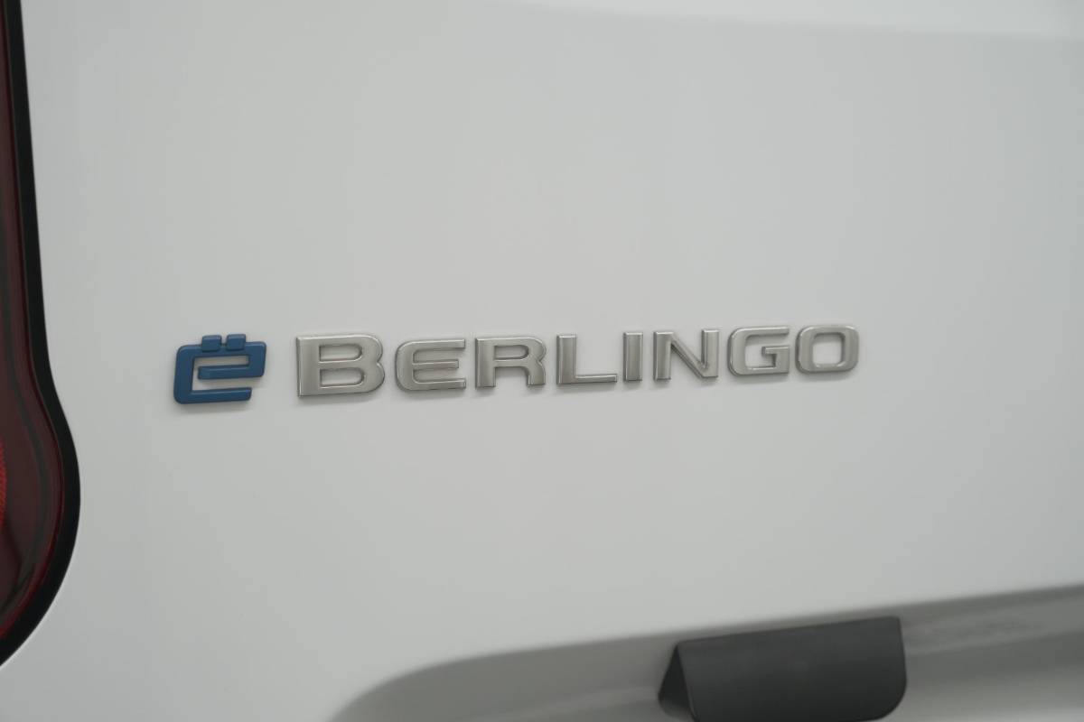Citroën ë-Berlingo Citroen ë-Berlingo 136 L1 50 kWh | SOH 99,1% | Camera | Vloerplaat Laadruimte | Apple Carplay | Parkeersensoren