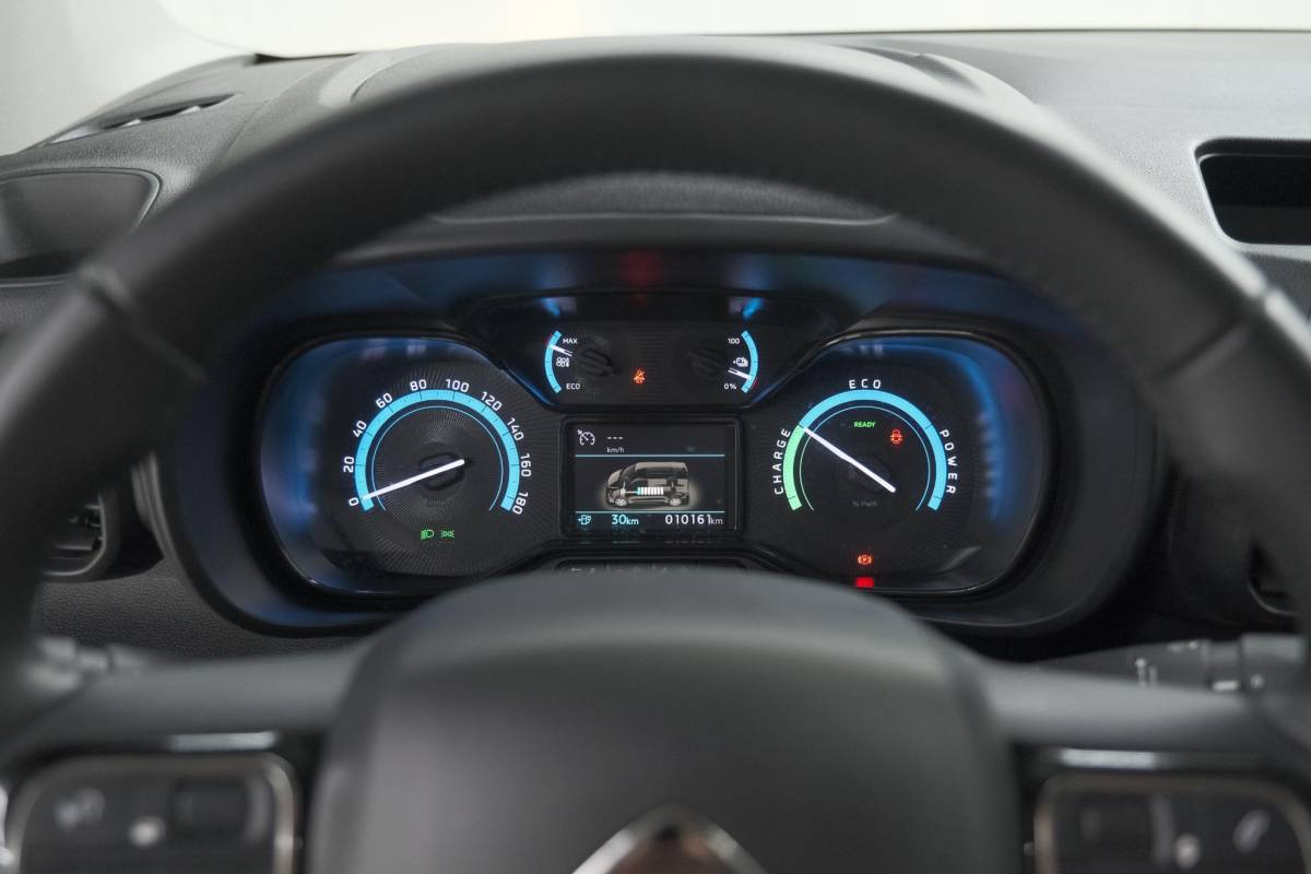 Citroën ë-Berlingo Citroen ë-Berlingo 136 L1 50 kWh | SOH 99,1% | Camera | Vloerplaat Laadruimte | Apple Carplay | Parkeersensoren