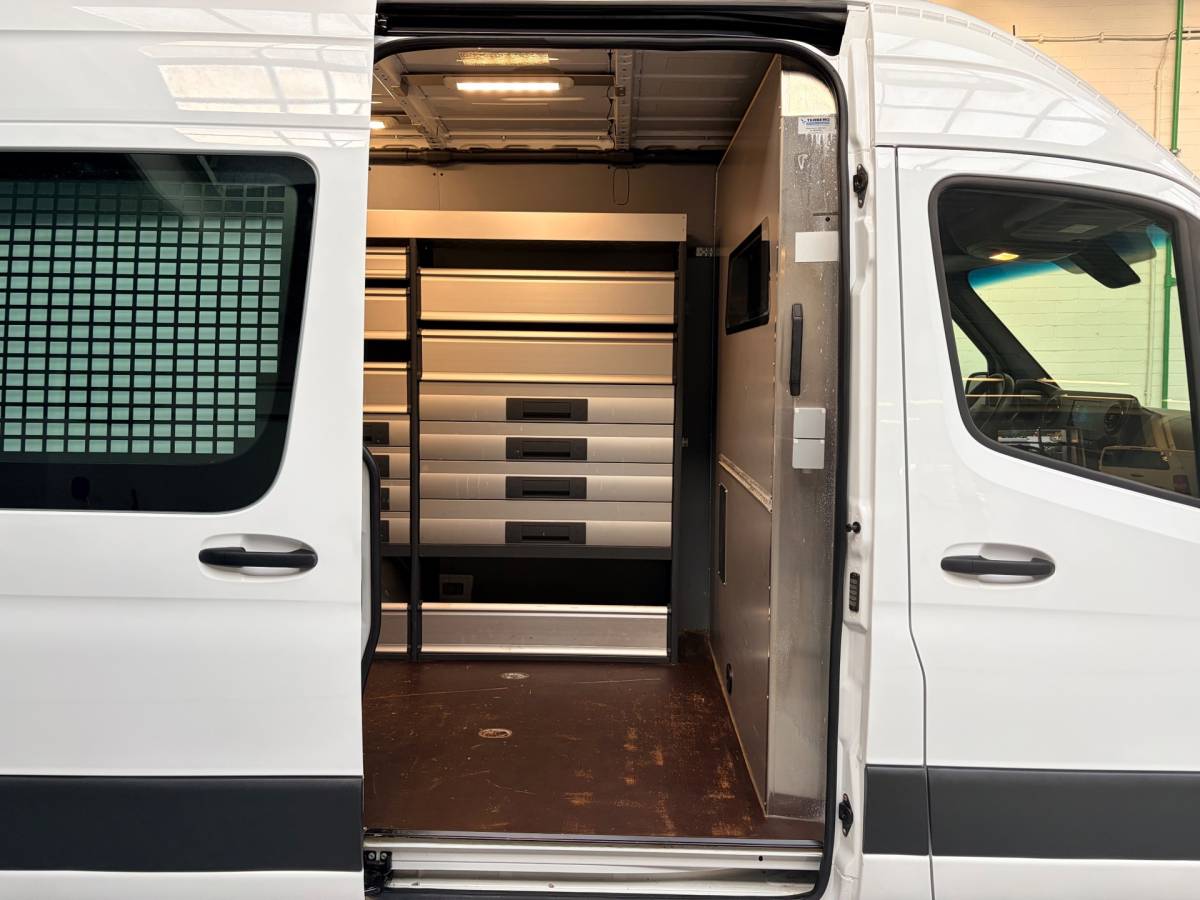 Mercedes-Benz Sprinter Mercedes-Benz Sprinter Automaat Servicewagen 314 2.2 CDI 140PK L1H2 euro6 BOTT, Victron V230, Standkachel RIJKLAARPRIJS