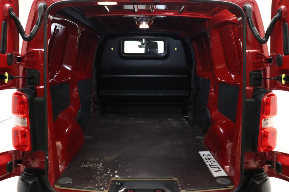 Opel Vivaro Opel Vivaro 1.5 CDTI L2H1 Edition | Navigatie | Cruise Control | Trekhaak | Camera | 1e Eigenaar