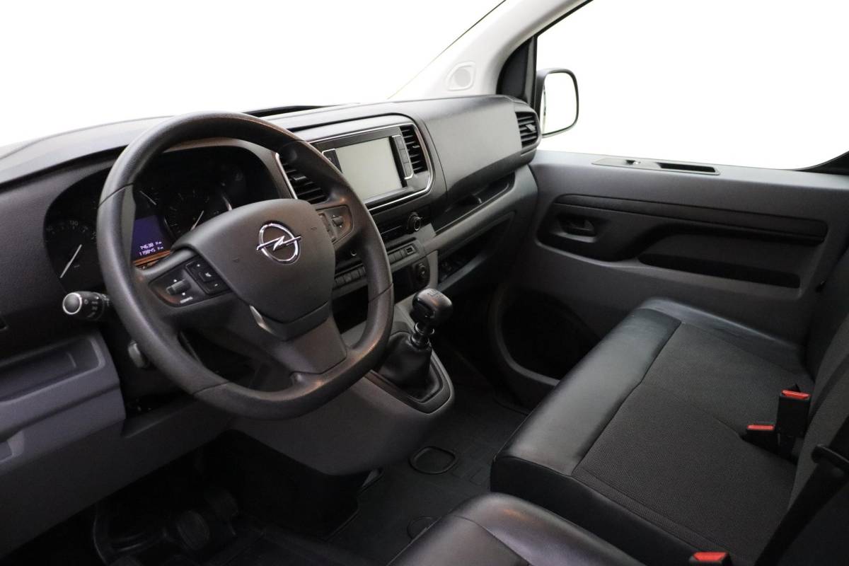 Opel Vivaro Opel Vivaro 1.5 CDTI L2H1 Edition | Navigatie | Cruise Control | Trekhaak | Camera | 1e Eigenaar
