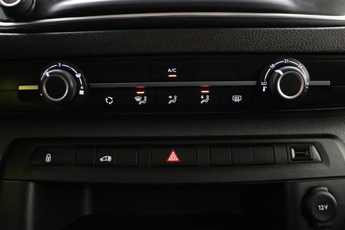 Opel Vivaro Opel Vivaro 1.5 CDTI L2H1 Edition | Navigatie | Cruise Control | Trekhaak | Camera | 1e Eigenaar